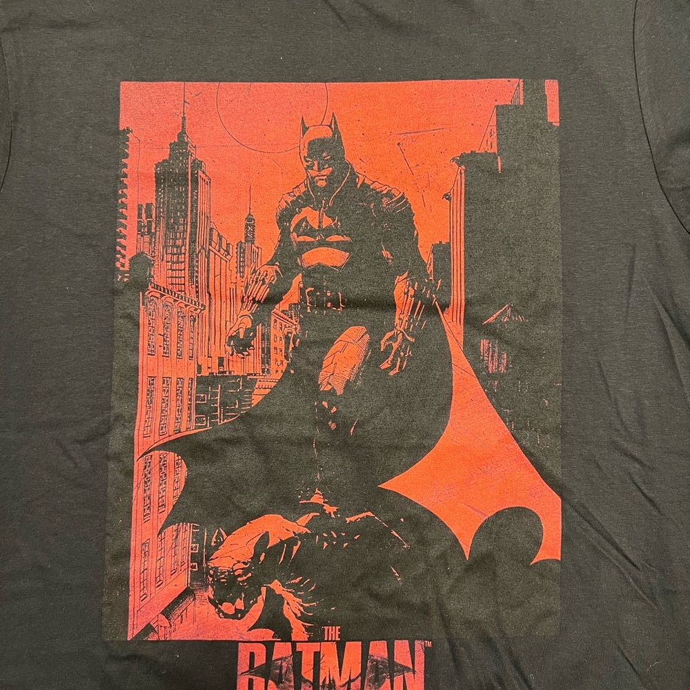 Batman Black and Red Short Sleeve Tee - Picture 2 of 3